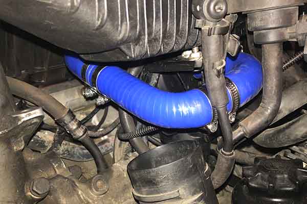 Vista inferior de colector BMW 325i (M50) adaptado a motores M52